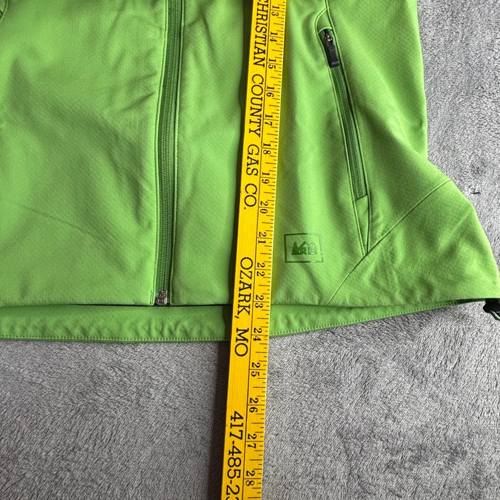REI Softshell Jacket Womens M Lime Green Hiking Outdoor Full Zip water resistant - Picture 7 of 13